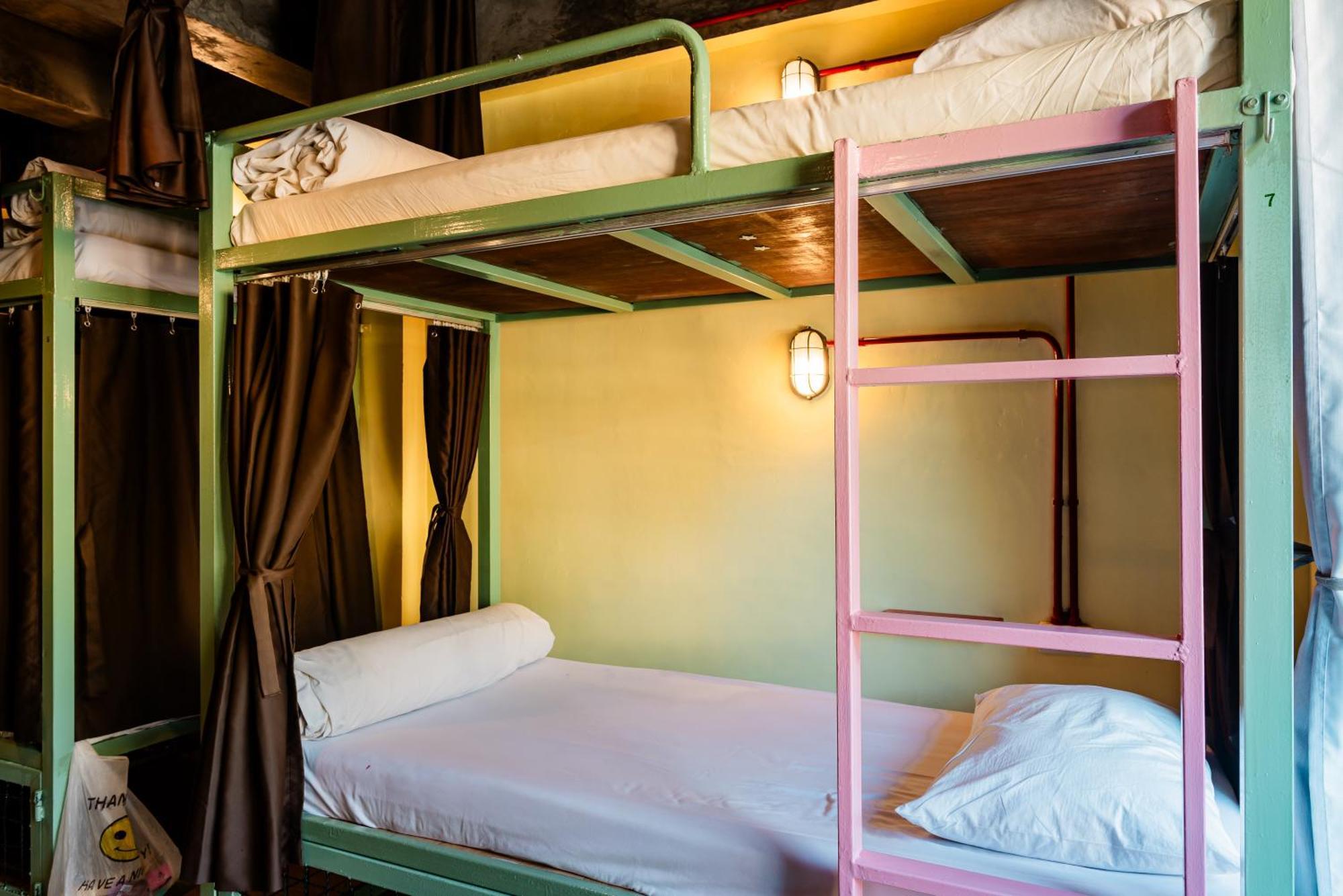 Sleeper Hostel Ao Nang Pokoj fotografie